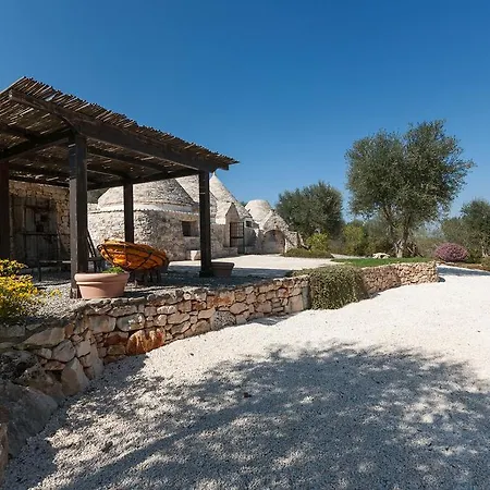 Trulli Moreschi Cisternino