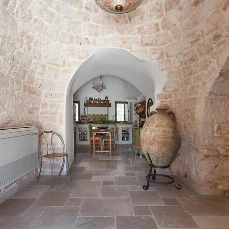 Trulli Moreschi * Cisternino