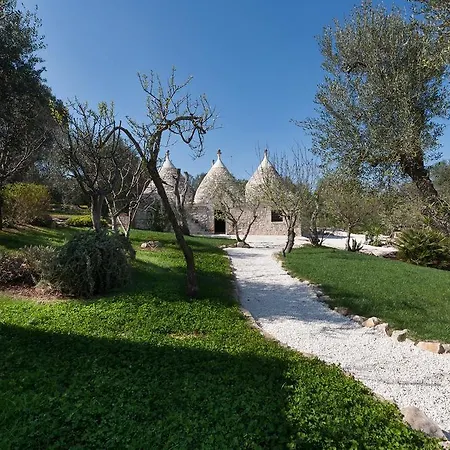 Trulli Moreschi Cisternino